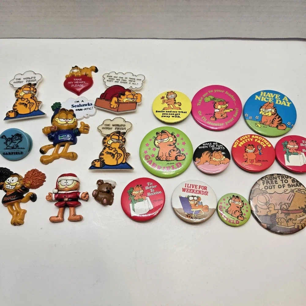 Vintage Retro‎ 70s & 80s Garfield Pinback Buttons & Magnets 20 Pc Lot Kats Meow